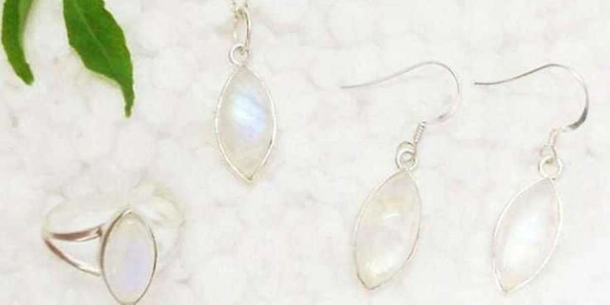 Popular Gemstone Jewelry - Moonstone Jewelry